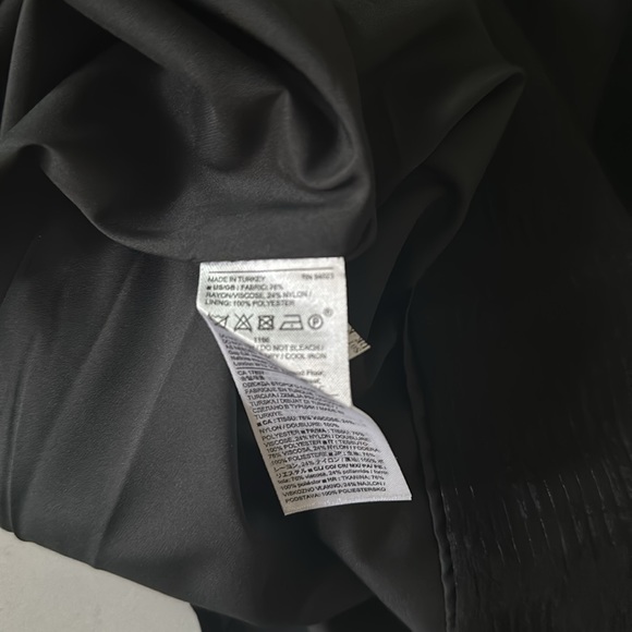 Banana Republic Black Midi Dress with pockets-New with tags - Picture 7 of 7